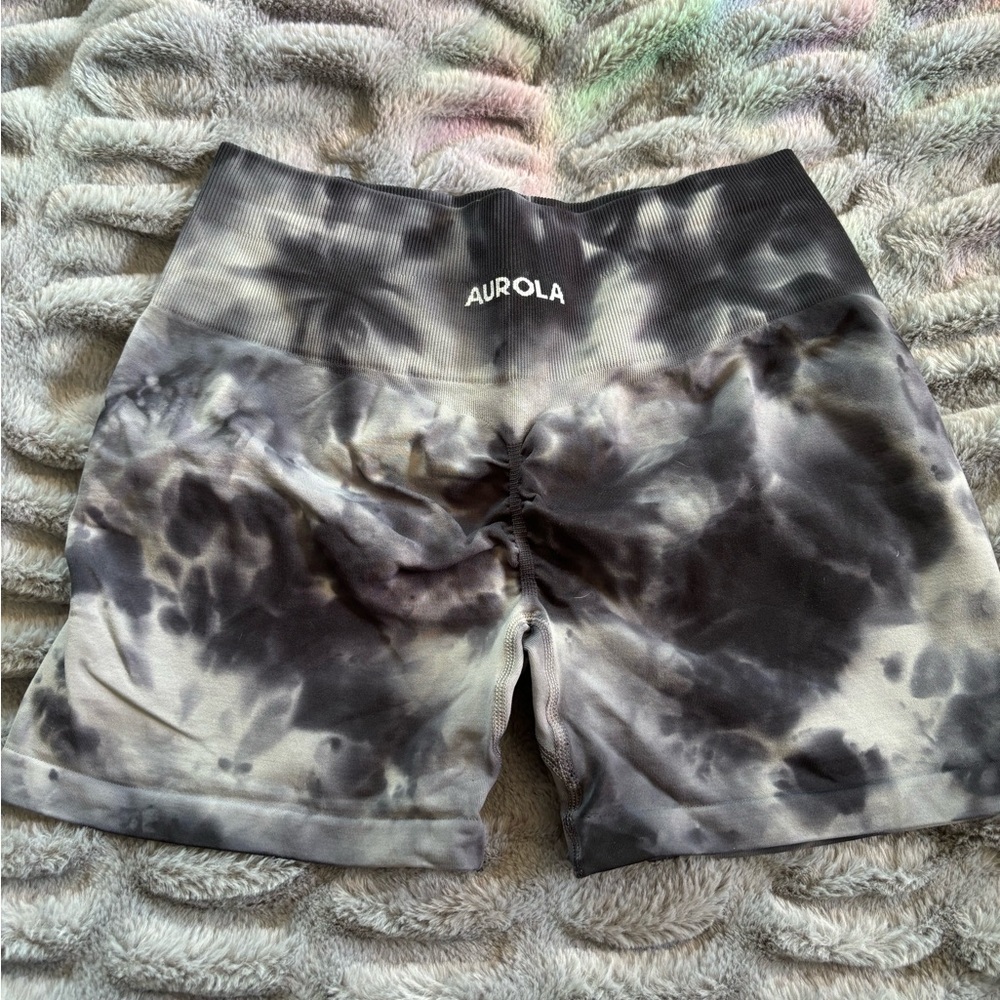 AUROLA gym shorts